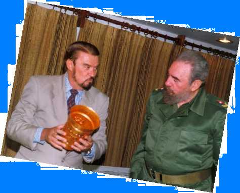 Fernando de Trazegnies con Fidel Castro